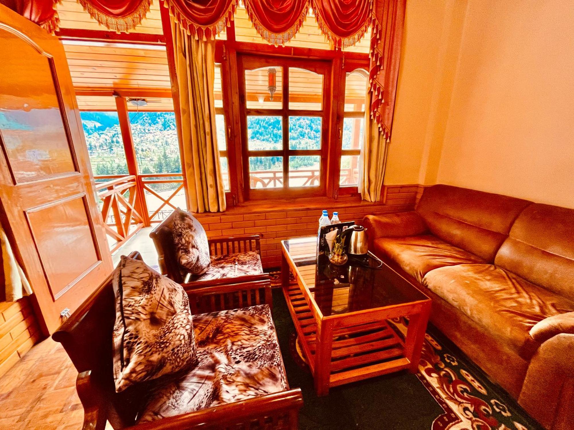 Snow Clad Riverview Hotel & Resort, Manali Екстер'єр фото