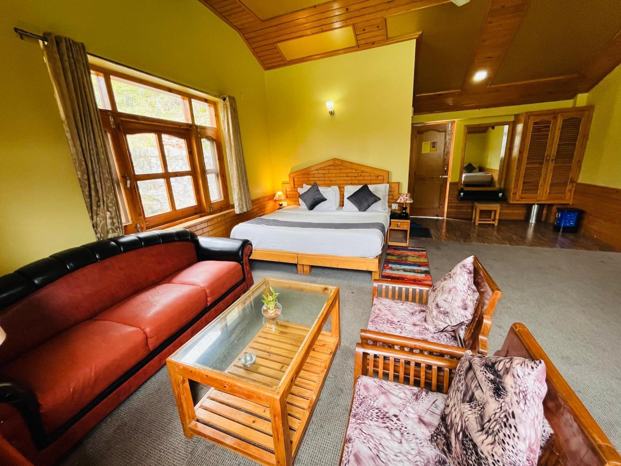 Snow Clad Riverview Hotel & Resort, Manali Екстер'єр фото